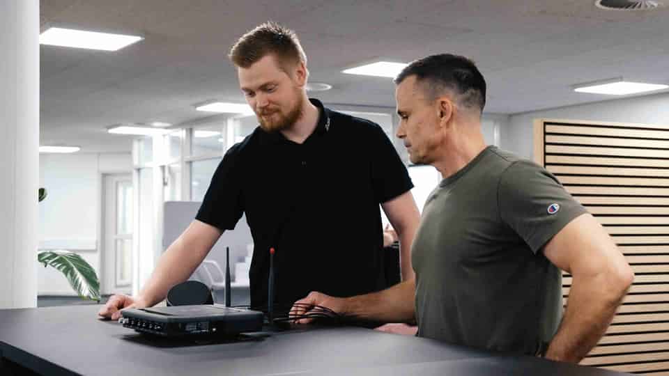 RFID Tunnel Reader for Real-Time Warehouse Validation | Lyngsoe