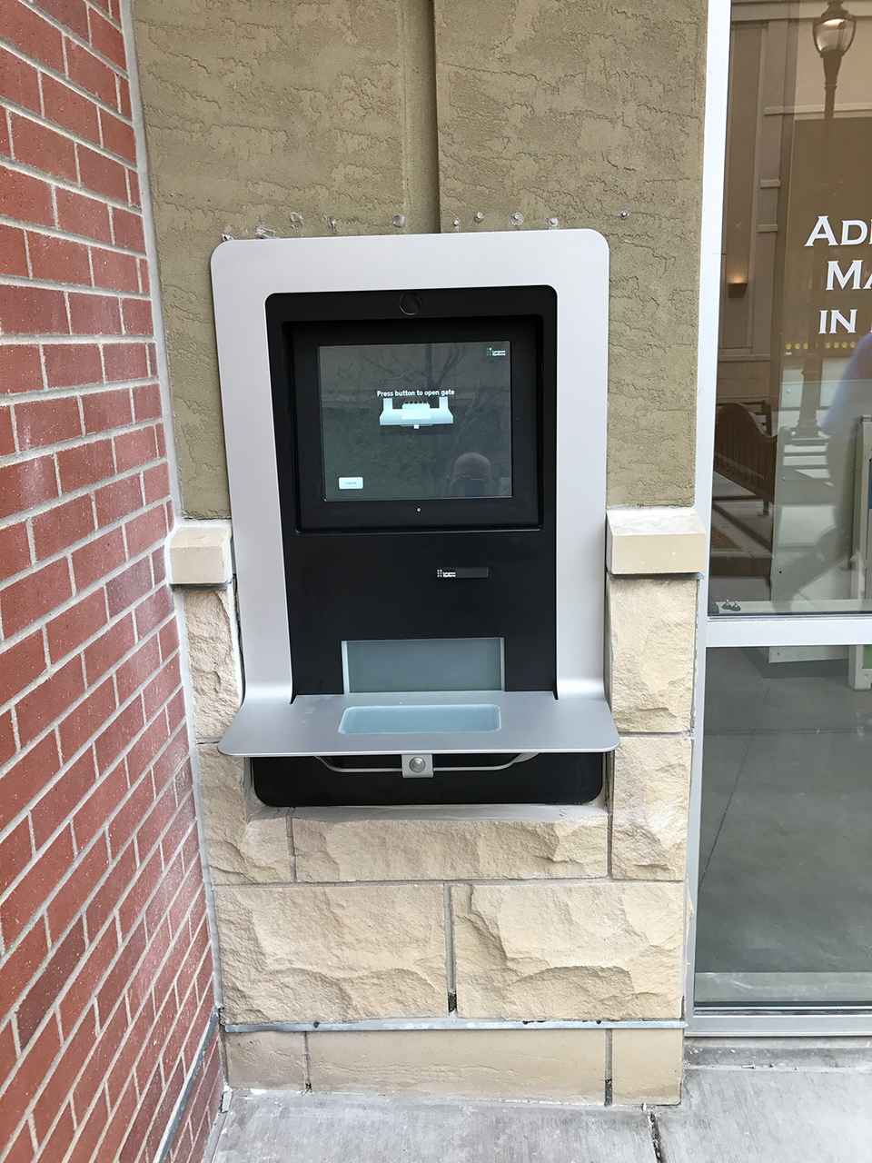 Self-Service Library Returns Kiosk – Lyngsoe Systems