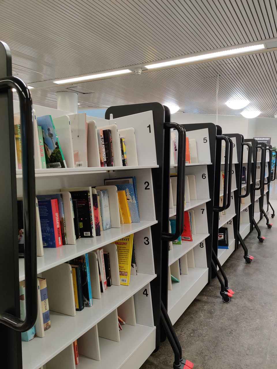 Simple Library Shelf Lyngsoe Intelligent Return Shelf for Libraries | Read more →