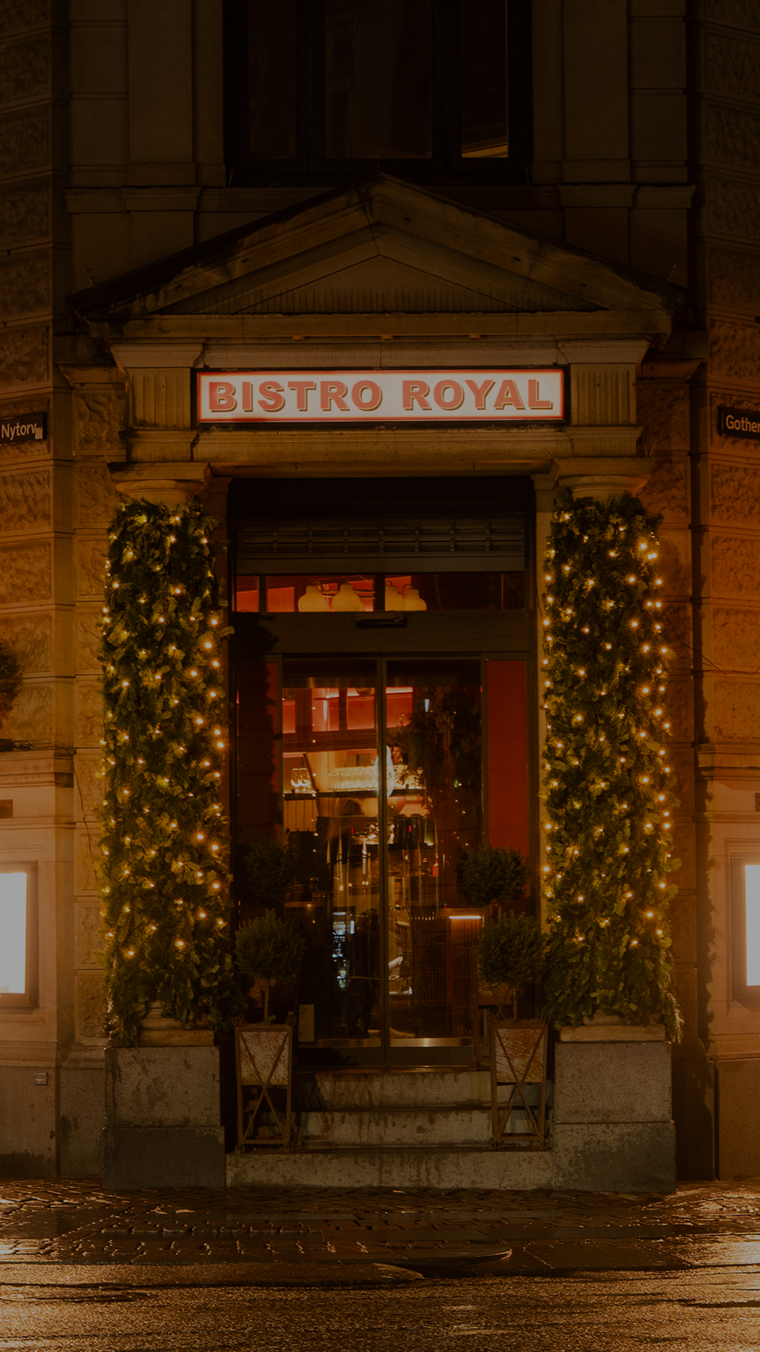 Bistro Bg Subsite Centered Mobile Christmas Darkend