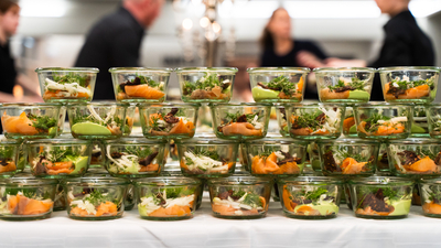 Catering og mad til events fra Madklubben – Bestil portionsanrettede retter