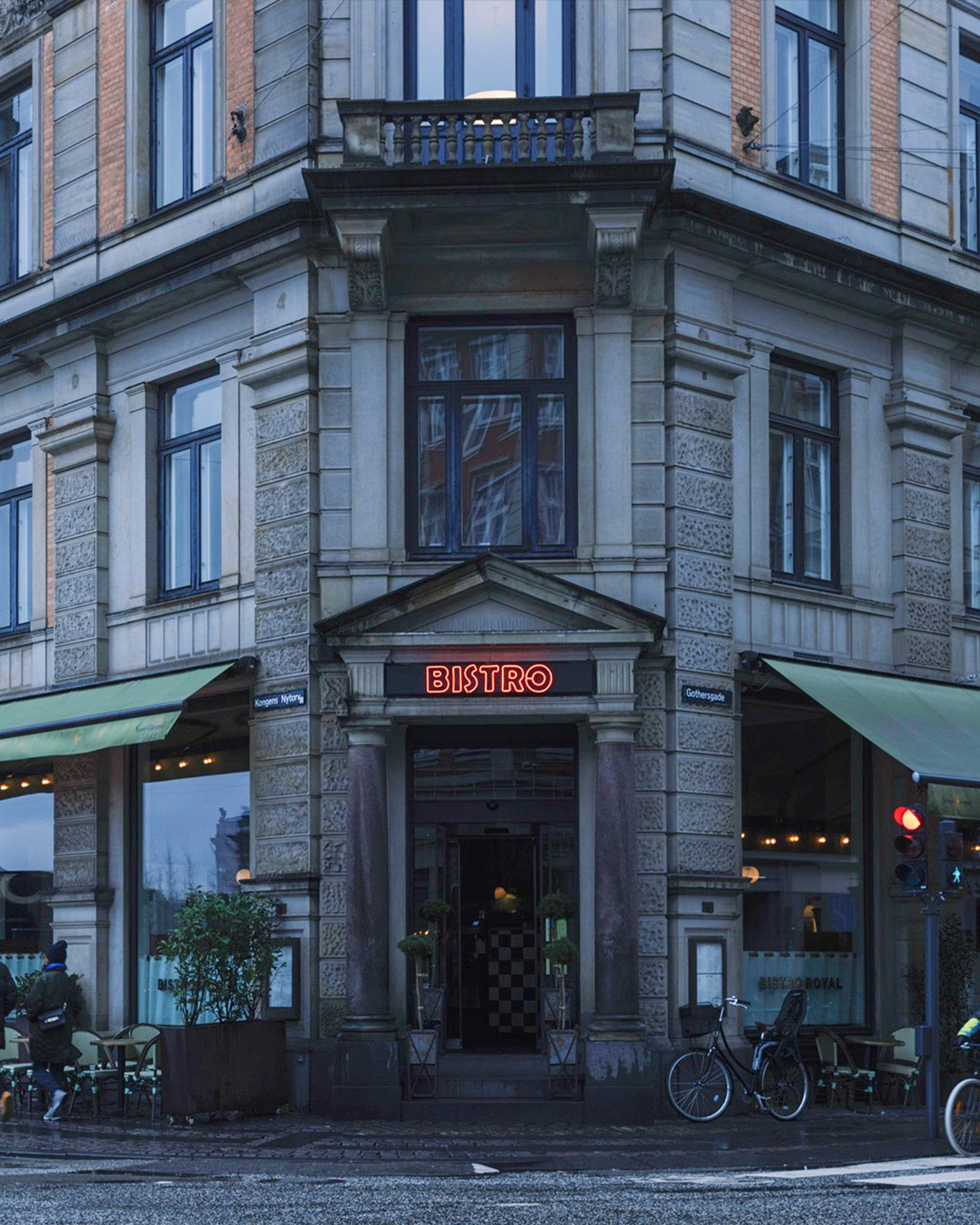 Bistro Royal Front Web 1080X1350