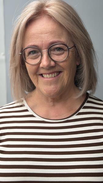 Annika Engstrøm, Voksenliv - Psykoterapeut MPF
