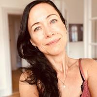 Psykoterapeut og parterapeut Rose Alba - Psykoterapeut MPF
